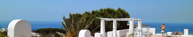 Villa Ravino,  Residence e B&B, vi offre la possibilit di soggiornare qui, in un parco botanico, con vista mare.   Per un weekend, per una settimana, per un mese, per tutta la stagione. Cos potrete fare tutto, compreso niente.